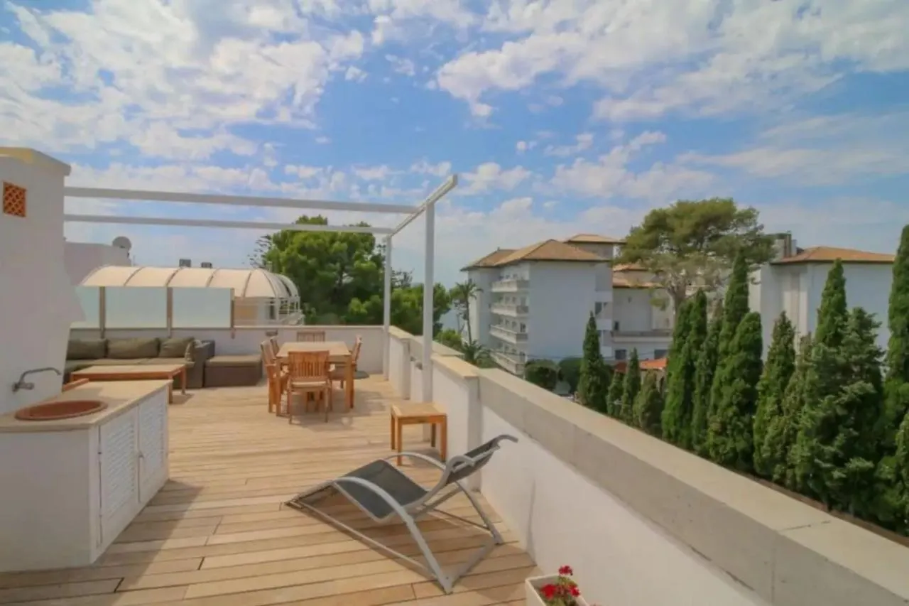 Bellesguard Penthouse Apartment Pollenca